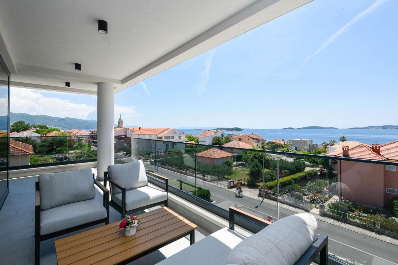 Sunny Day Luxury Holiday Apartments オレビック エクステリア 写真