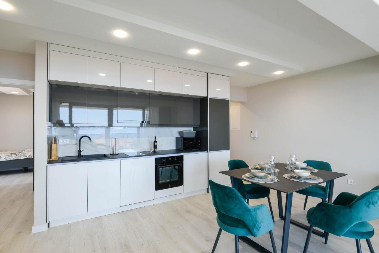 Sunny Day Luxury Holiday Apartments オレビック エクステリア 写真