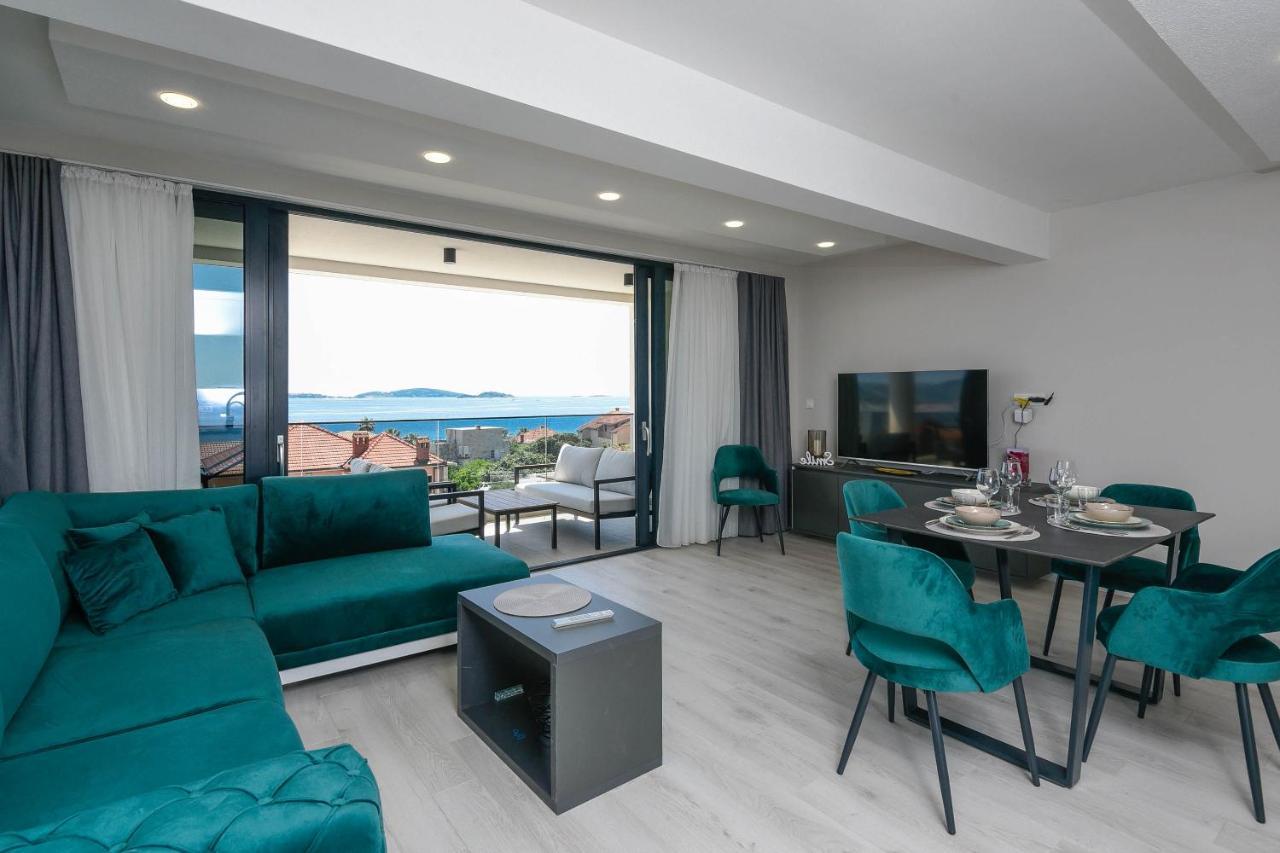 Sunny Day Luxury Holiday Apartments オレビック エクステリア 写真