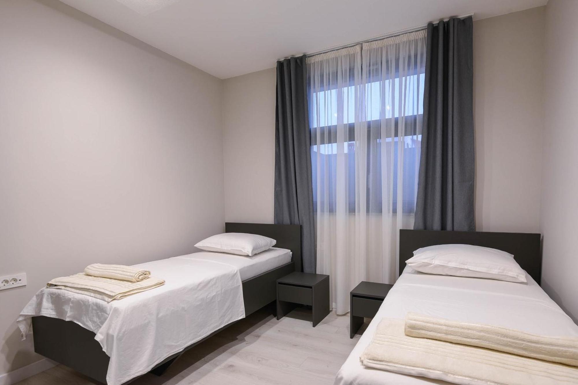 Sunny Day Luxury Holiday Apartments オレビック エクステリア 写真