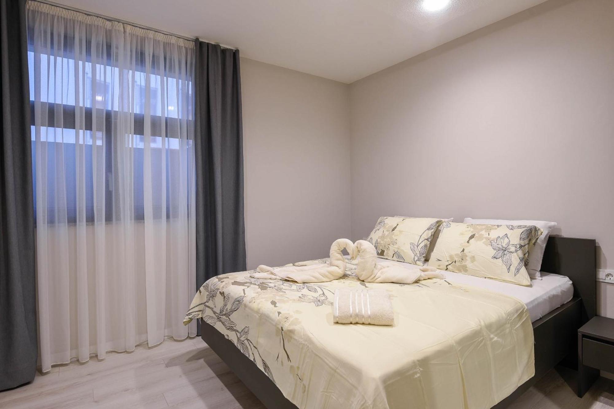 Sunny Day Luxury Holiday Apartments オレビック エクステリア 写真