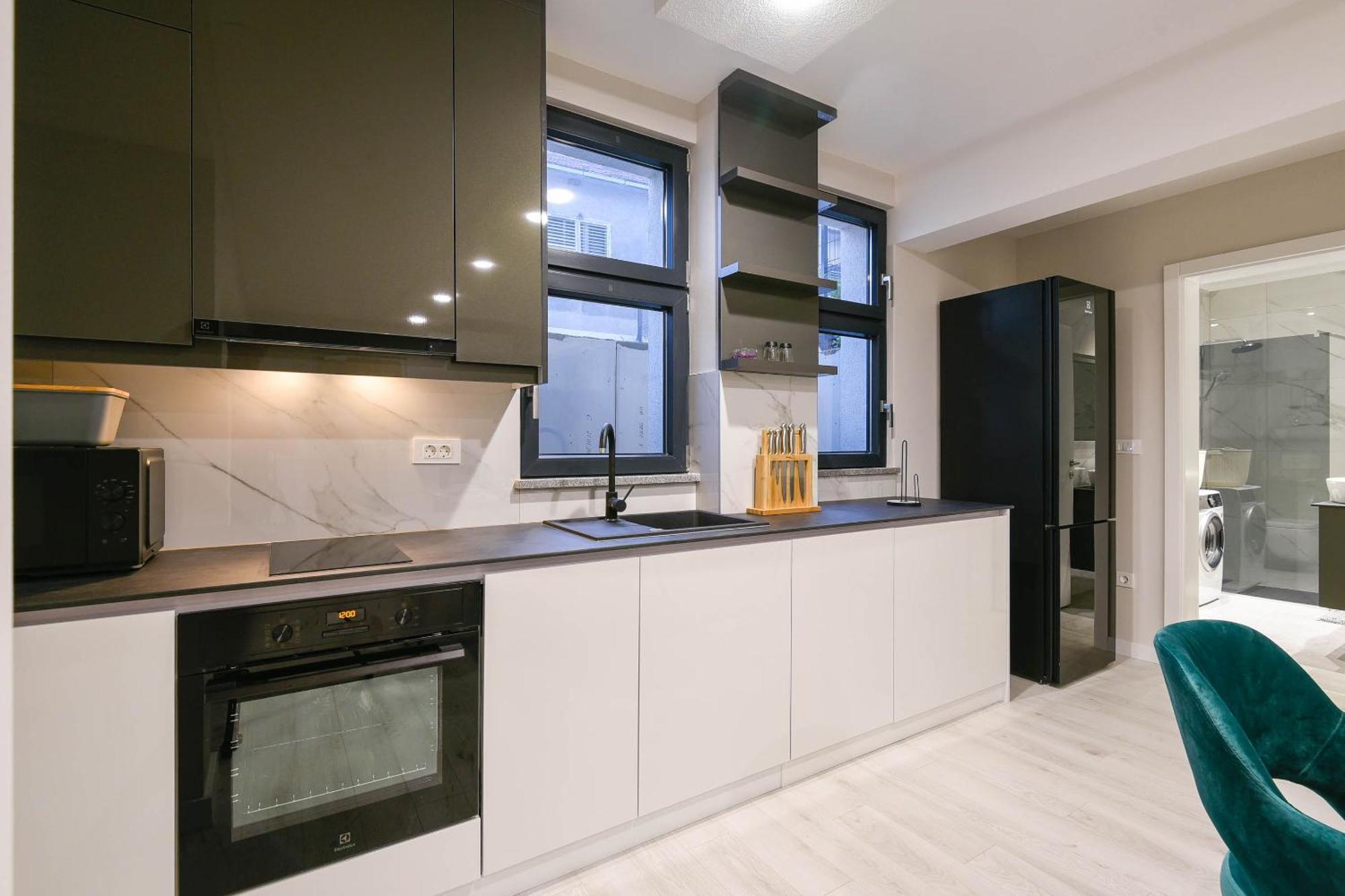 Sunny Day Luxury Holiday Apartments オレビック エクステリア 写真