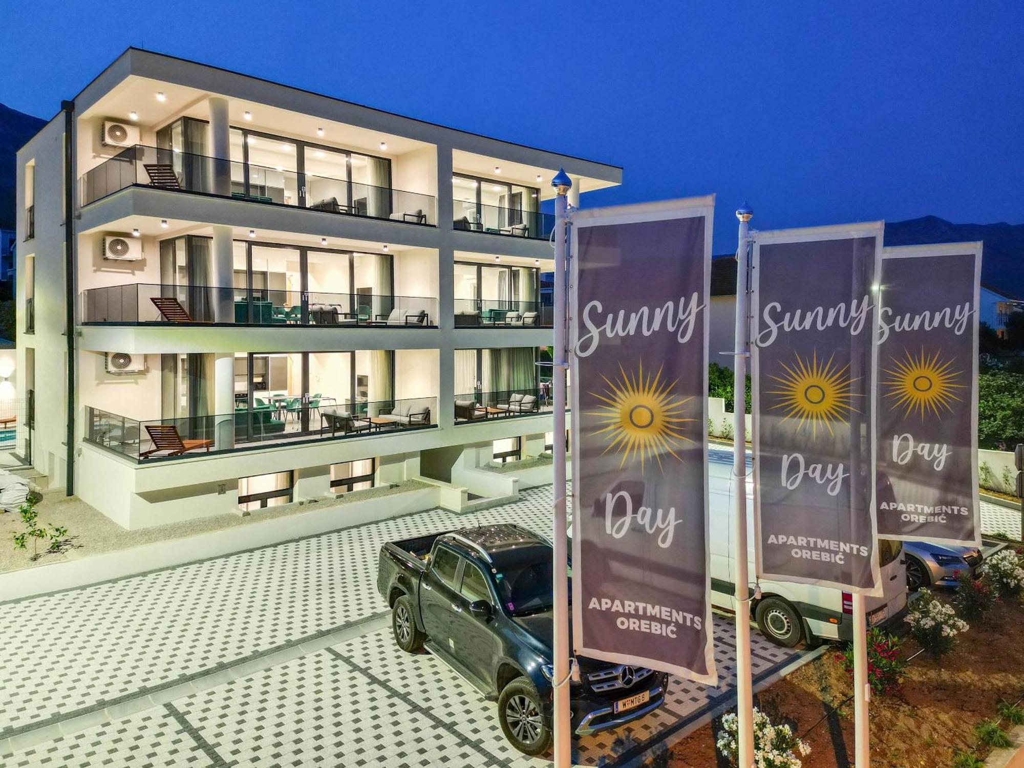Sunny Day Luxury Holiday Apartments オレビック エクステリア 写真